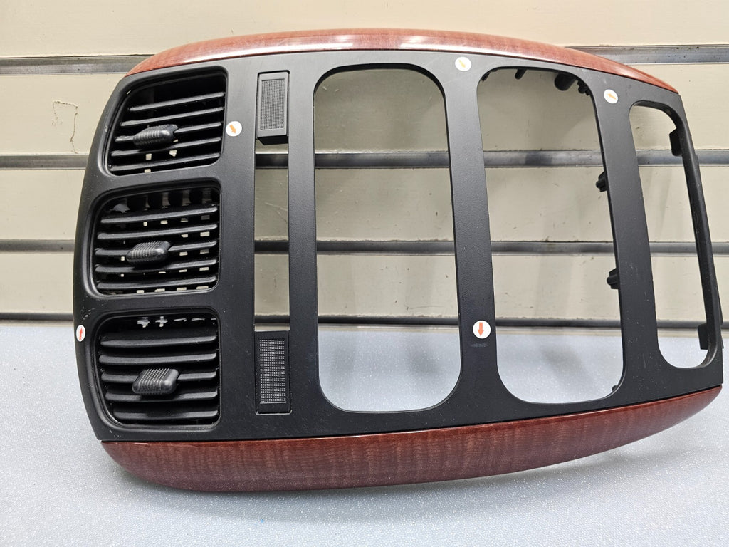 🔥01-07 Caravan Town Country Dash FM Radio Stereo Climate Trom Bezel Black/wood