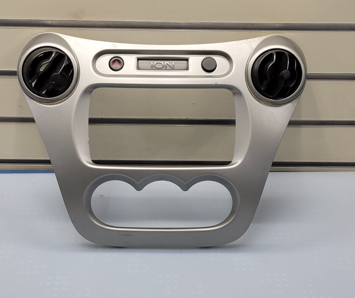 🔥2003-2007 Saturn Ion Radio AC Climate Control Bezel Assembly Vents silver