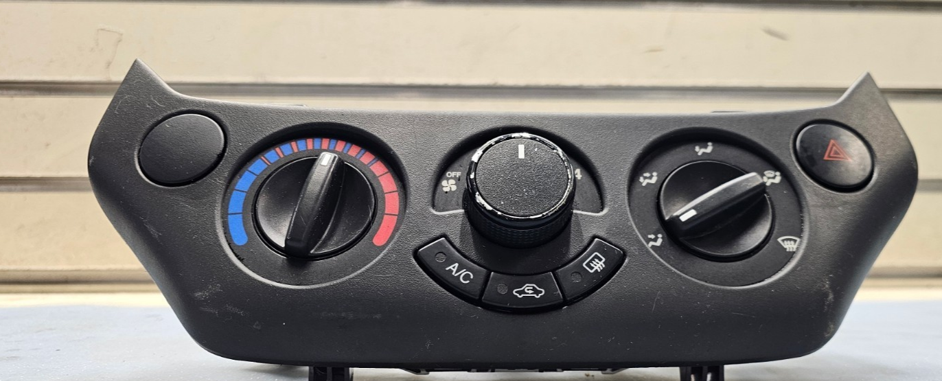 🔥07-11 Chevy Aveo A/C Climate Control Heater Temperature HVAC Panel