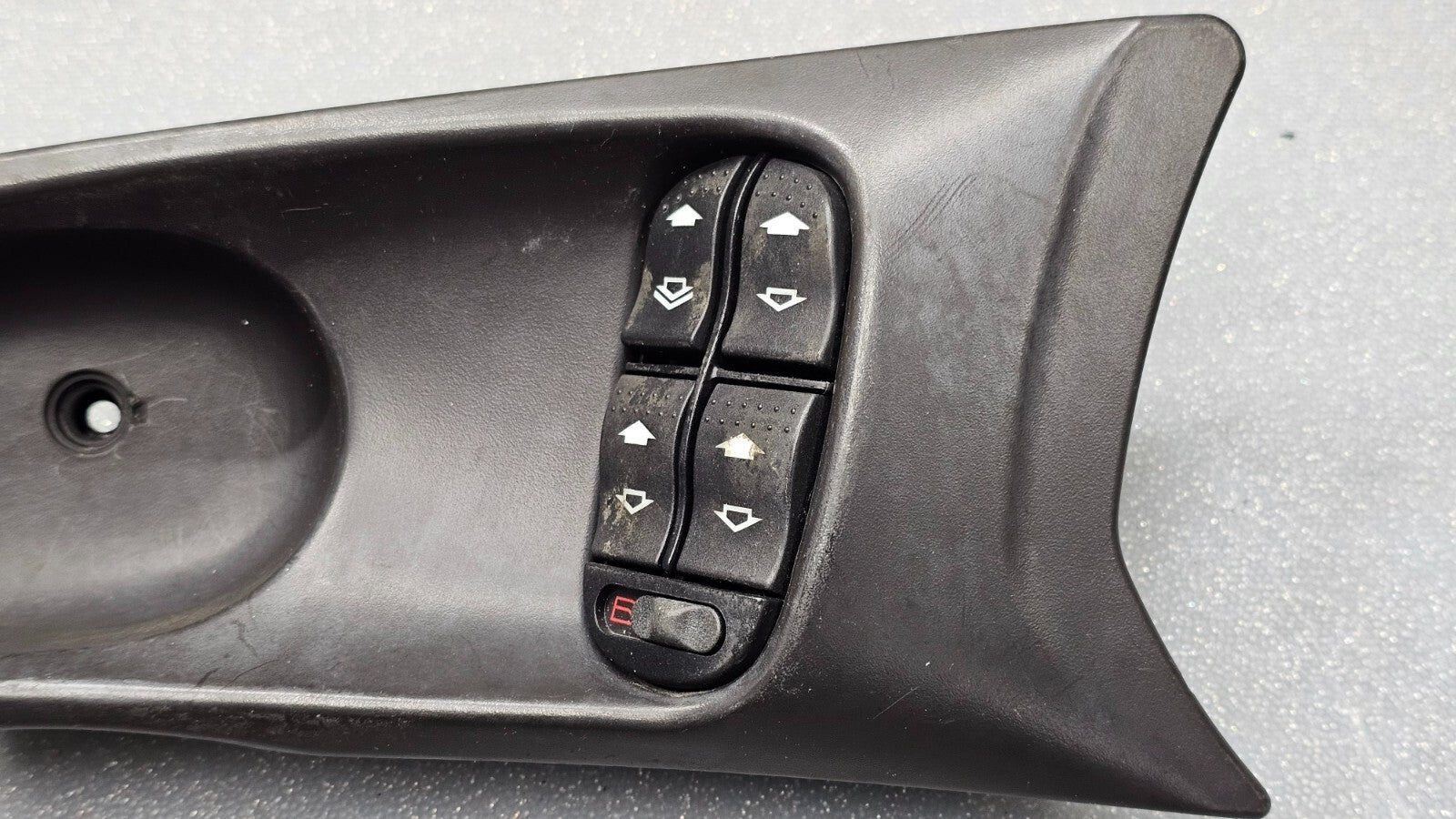 🔥00-07 Ford Focus Left Driver Master Door Window Switch Lock Assembly Black
