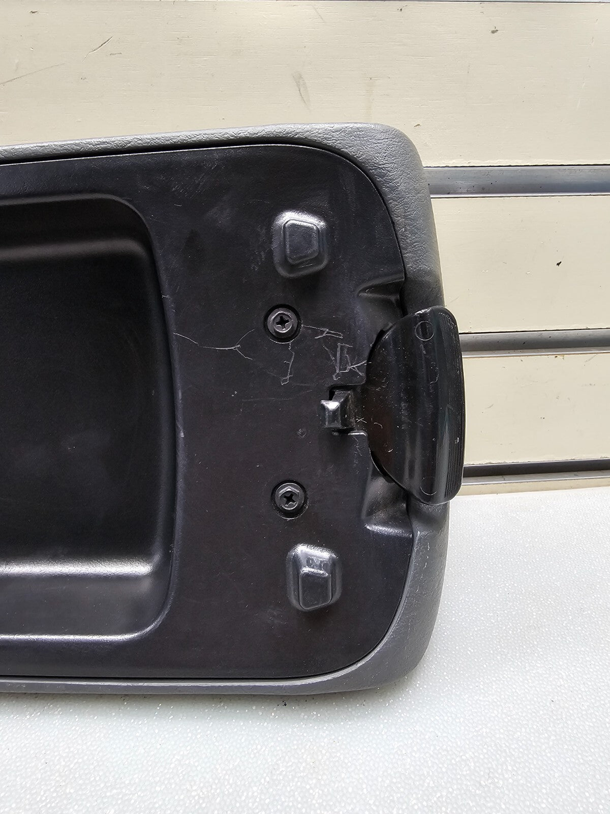 🔥2002-2007 Jeep Liberty Center Console Arm Rest Lid Black OEM
