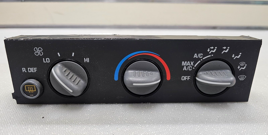 96-05 Chevy Astro Safari Dash AC Heater Temperature Climate Control Unit Defrost