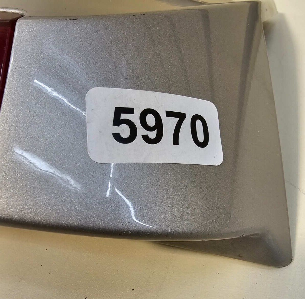 🔥2007-2014 CADILLAC ESCALADE LIFTGATE SPOILER WING 3RD THIRD TAILLIGHT GRAY