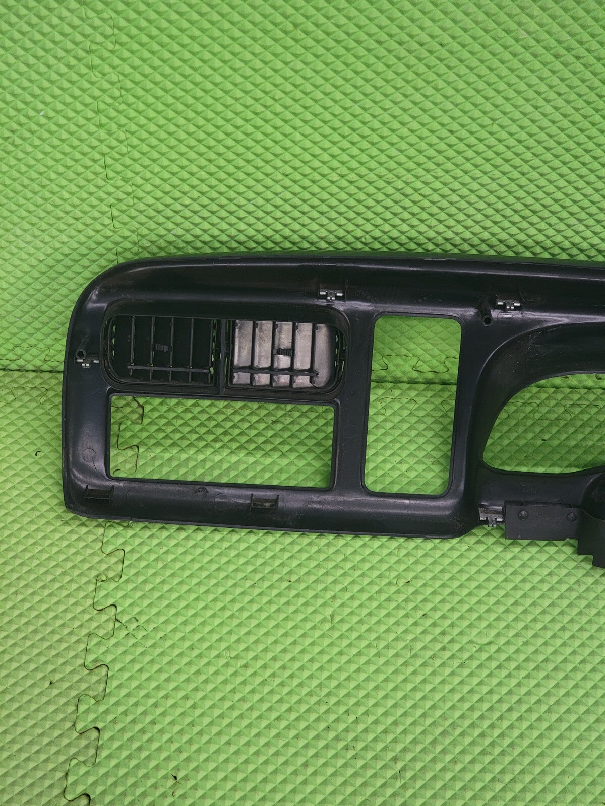 🔥98 - 00 Dodge Dakota & Durango Dash Trim Radio Gauge Cluster Bezel black C30