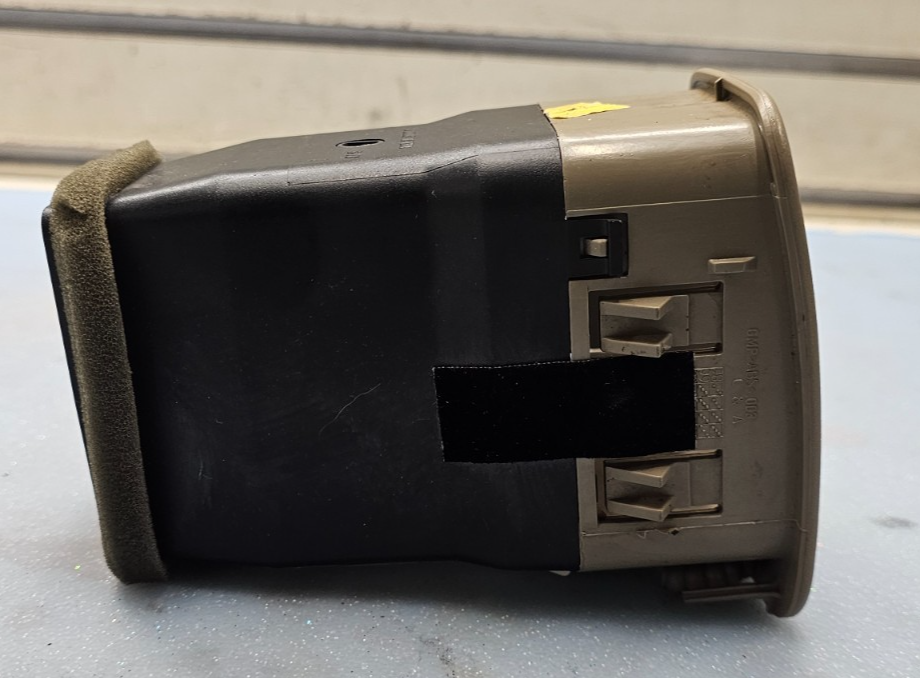 🔥99-06 Silverado Sierra Right Passenger Dash A/C HVAC AC Heater Air Vent Tan