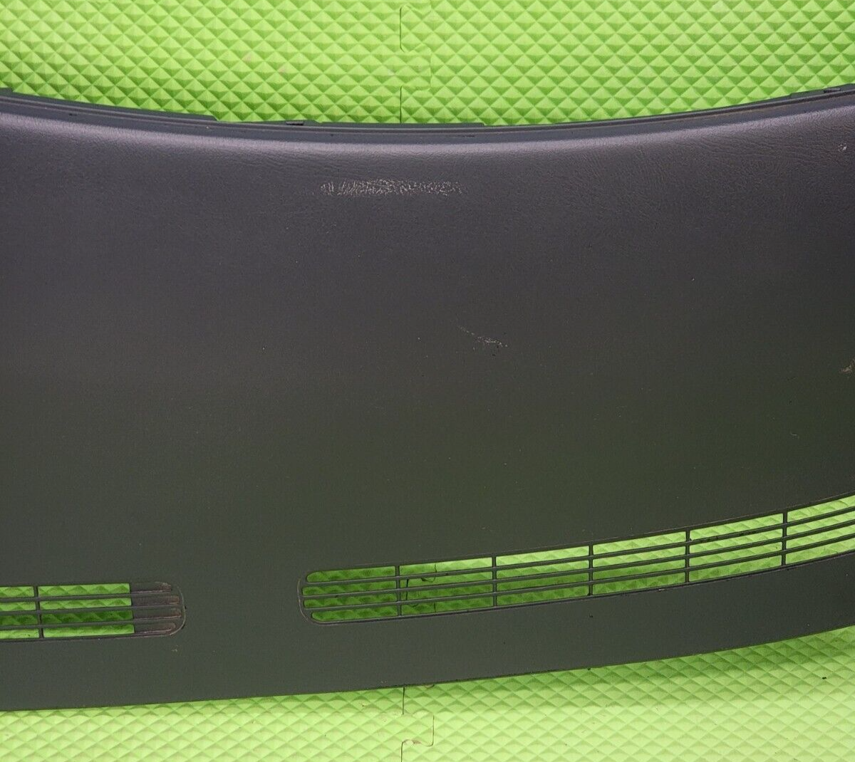 99-06 SILVERADO SIERRA TAHOE Upper Dash Cap Cover Top Pad Dashboard DK GRAY DP1