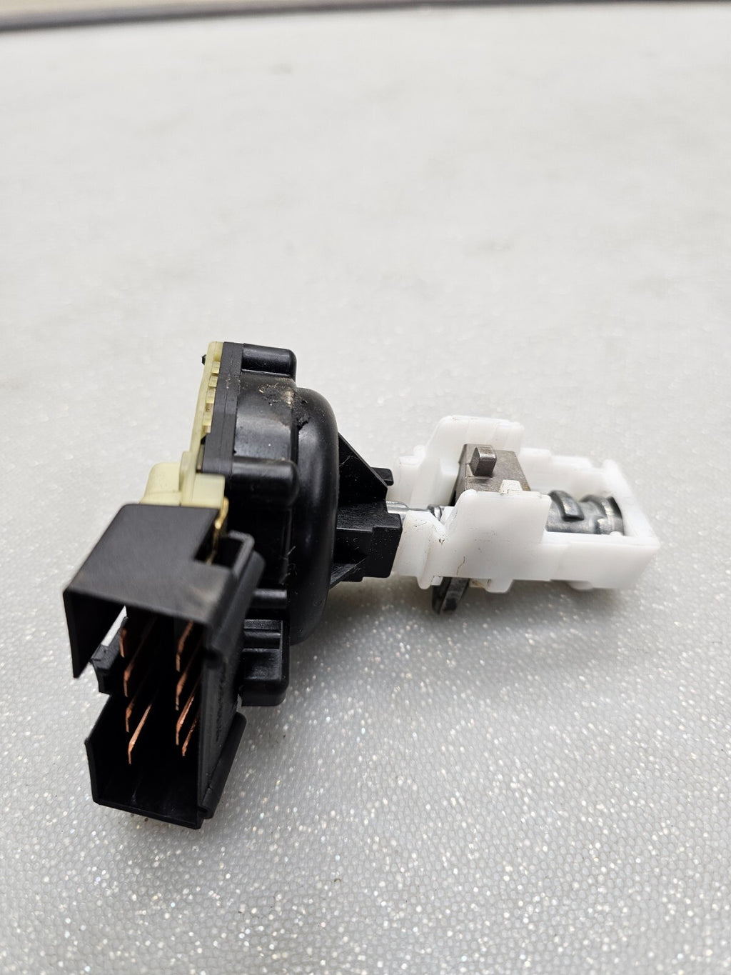 🔥02-07 JEEP LIBERTY IGNITION SWITCH & IGNITION LOCK ACTUATOR USED OEM
