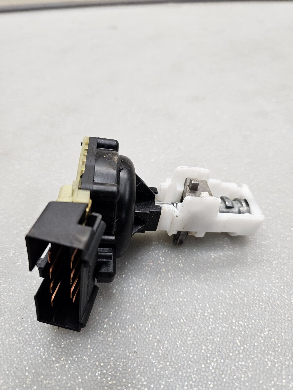 🔥02-07 JEEP LIBERTY IGNITION SWITCH & IGNITION LOCK ACTUATOR USED OEM