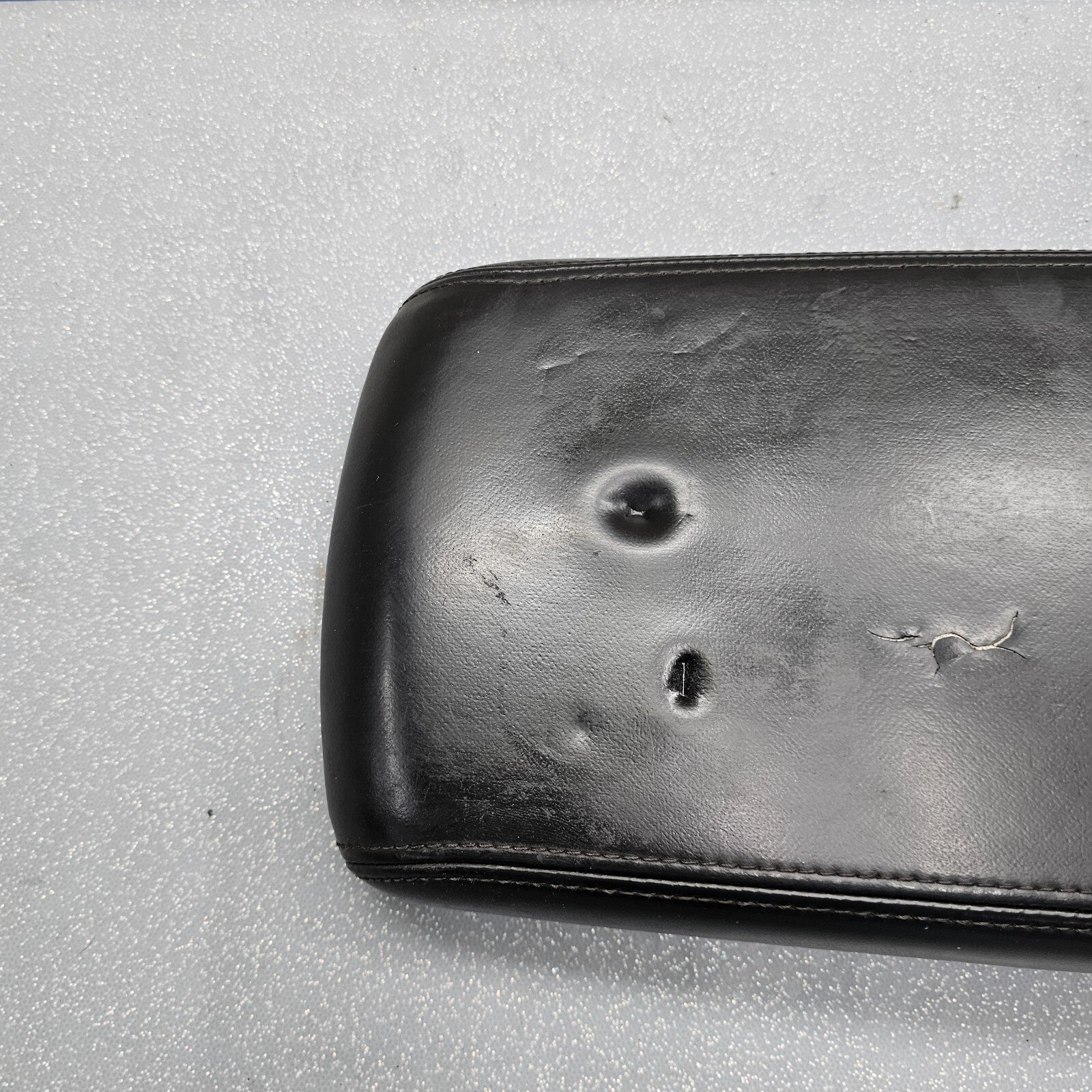 🔥08-10 Dodge Charger Center Console Arm Rest Lid Leather Assembly Cover BLACK