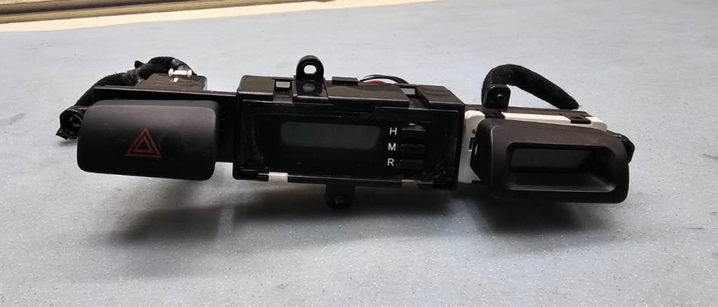 🔥06-10 Kia Sportage Hazard Switch Control Dash Digital Clock Display Time Black