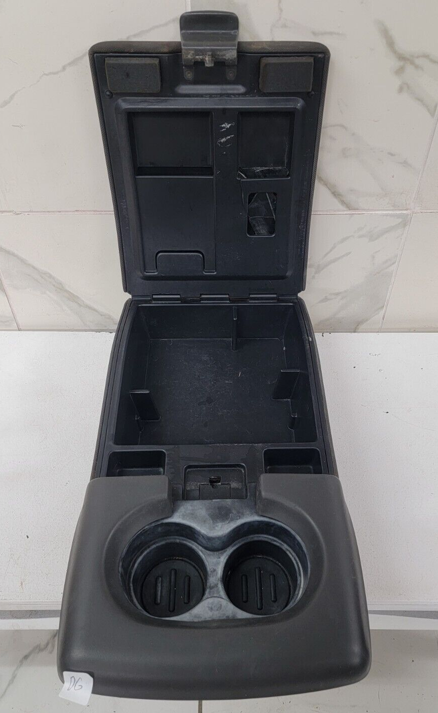04-08 Ford F-150 Jump Seat Center Console Armrest Cup Holder Cloth Dark Gray JS1