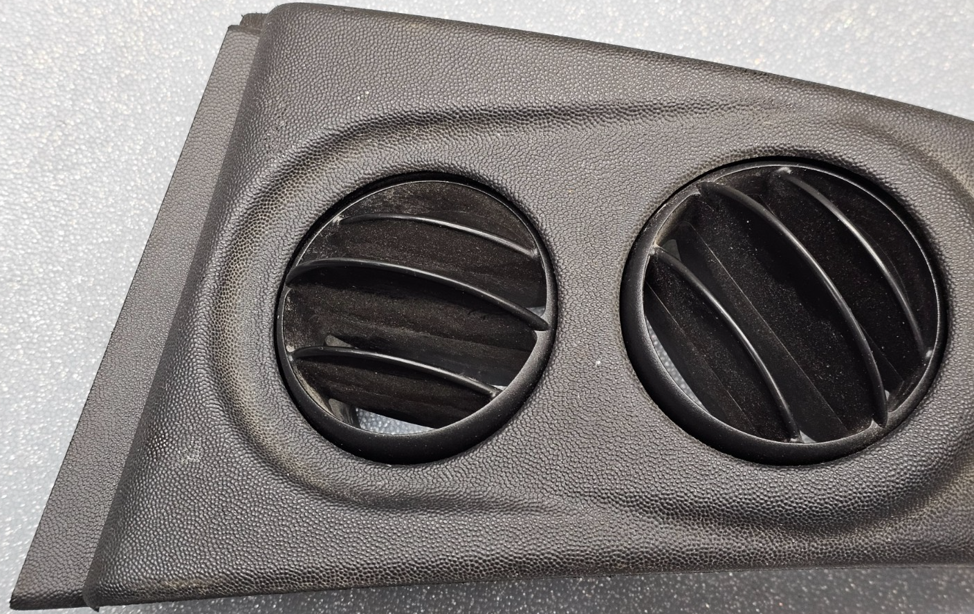🔥04-08 PONTIAC GRAND PRIX DASH LEFT DRIVER AC A/C AIR VENT HEATER PANEL BLACK