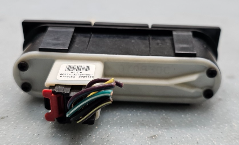 🔥06-09 FUSION MERCURY MILAN CENTER DASH HAZARD BUTTON SWITCH PASS RADIO BEZEL