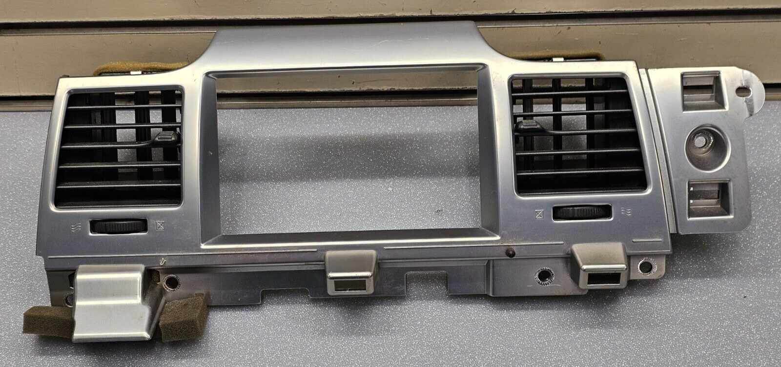 🔥09-12 LINCOLN MKS Dash Radio Stereo Display Trim Bezel Instrument Panel Silver