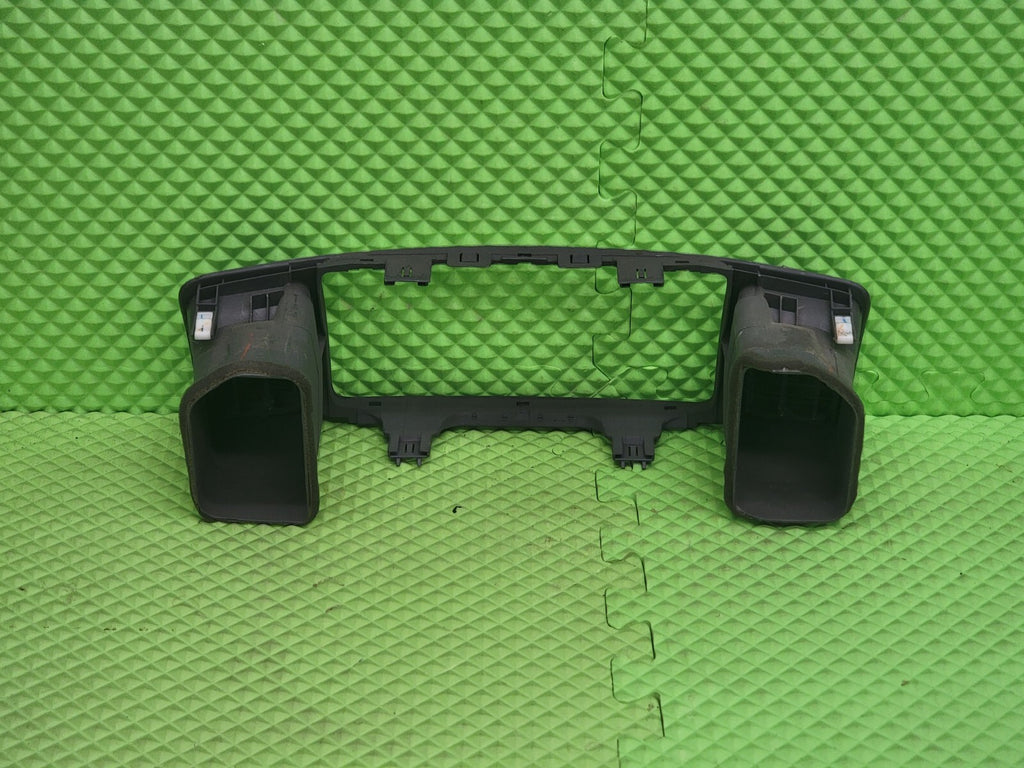 🔥03-08 TOYOTA COROLLA CENTER DASH RADIO BEZEL AIR AC VENT GRILL OEM gray B28