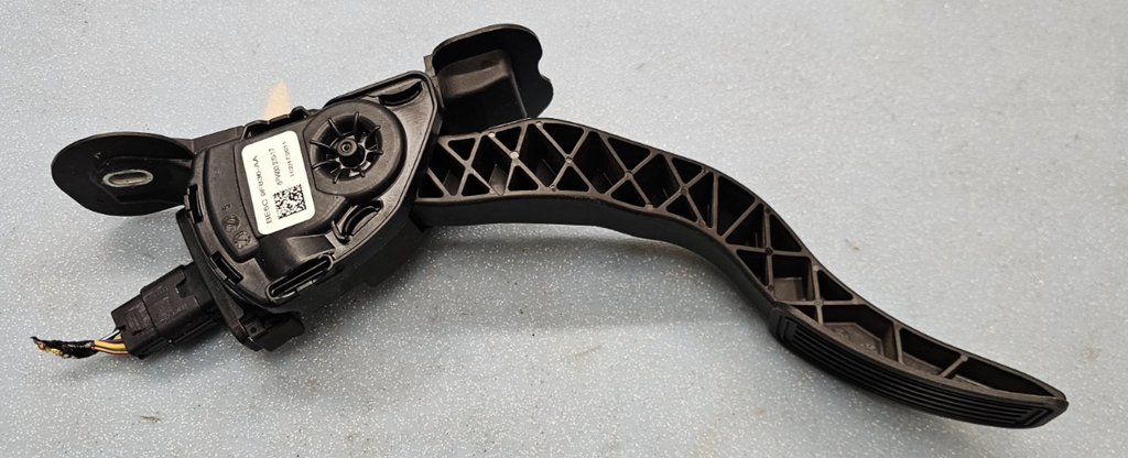 🔥2012-2020 Tesla Model S Accelerator Pedal OEM