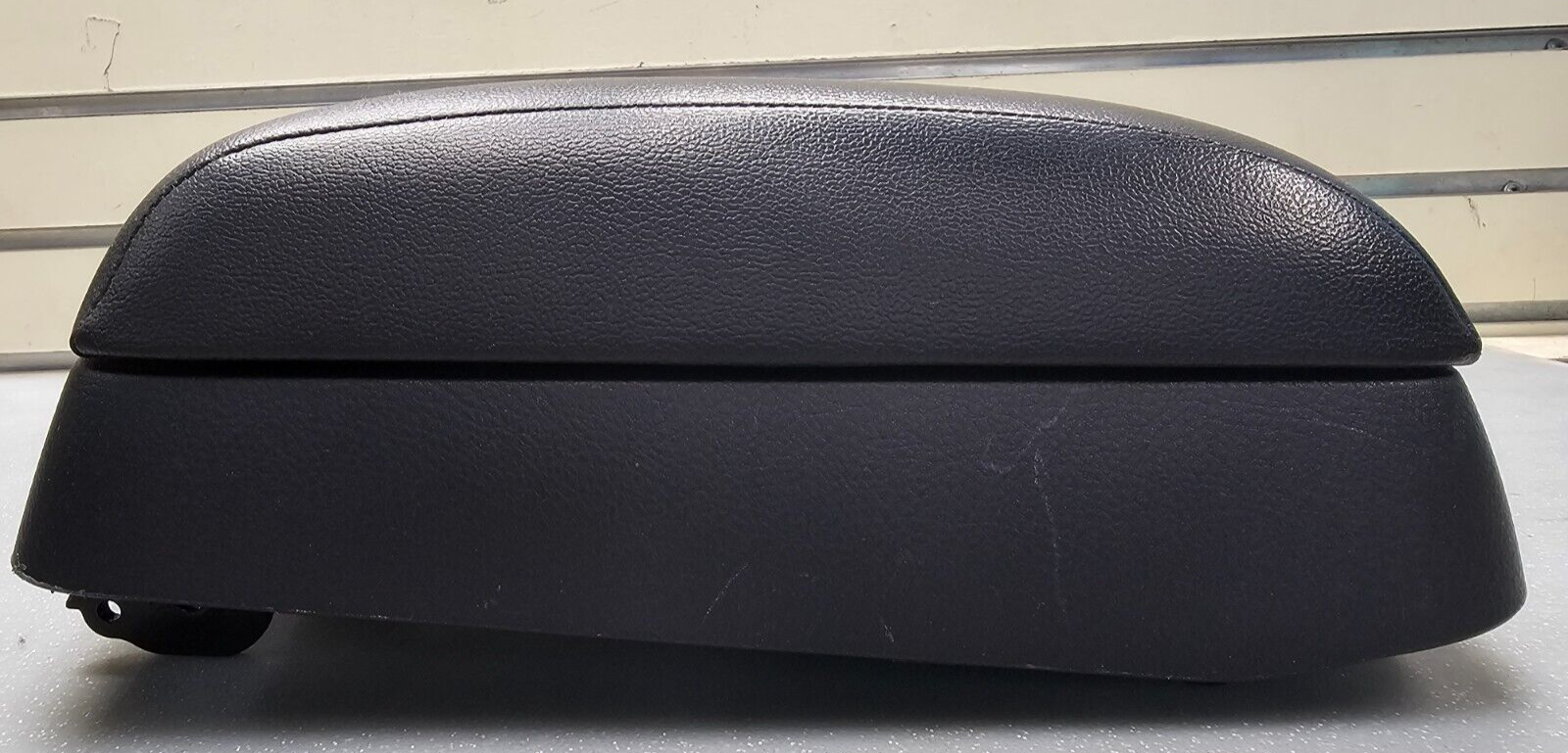 07-12 Santa Fe Center Console Arm Rest Cover Lid Top Pad Storage Assembly Black