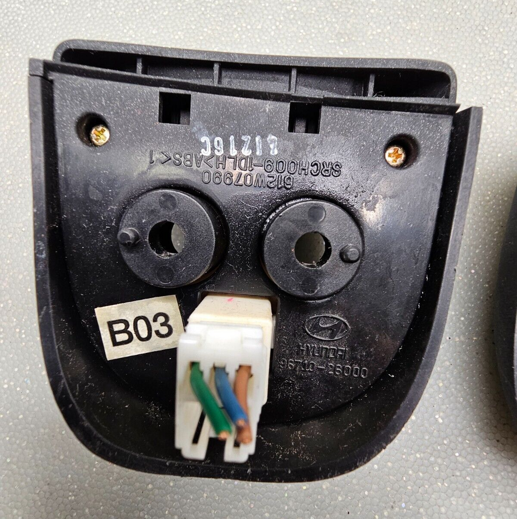 🔥01-06 Hyundai Santa Fe Steering wheel Cruise Control Switch Set Plastic OEM