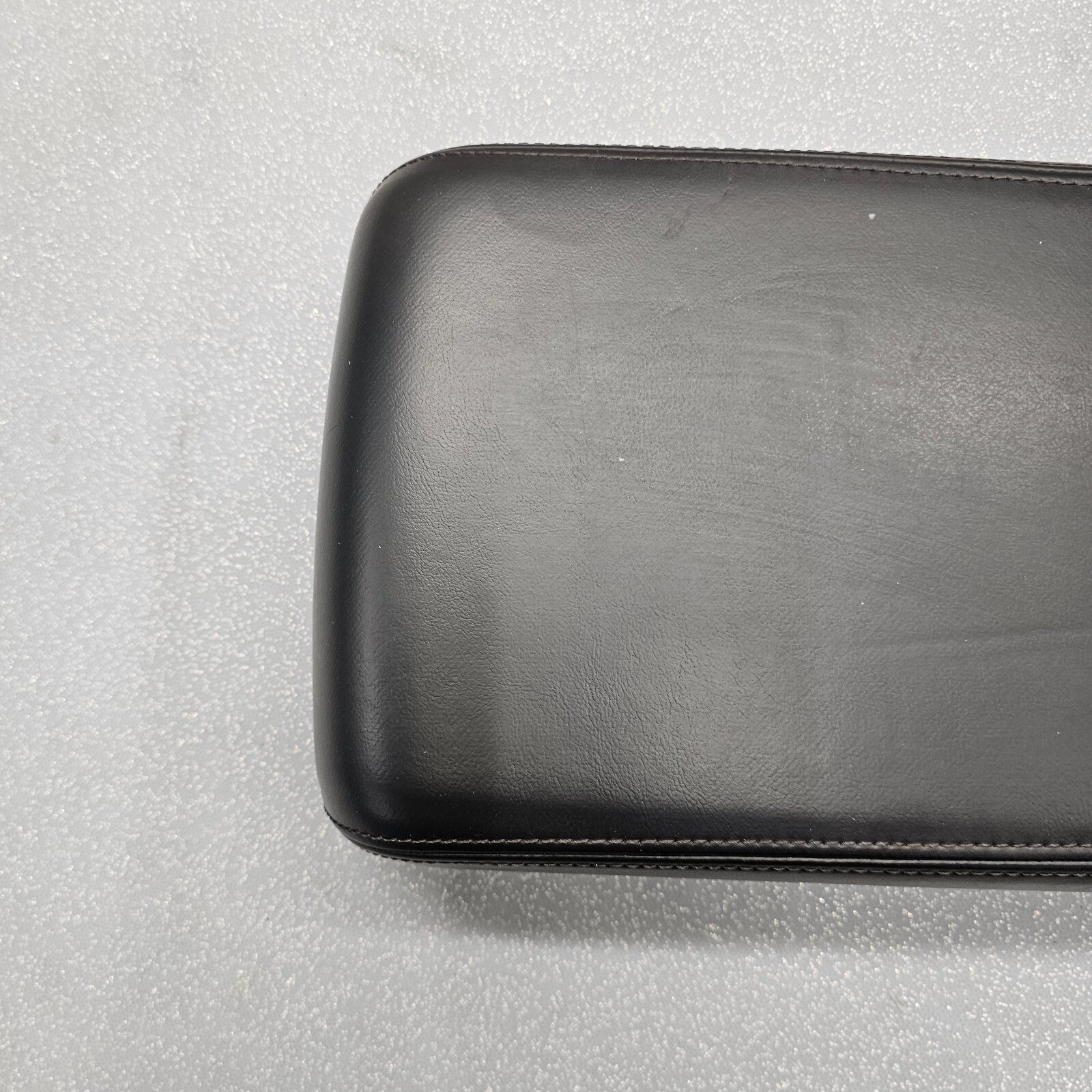 🔥08-10 Dodge Charger Center Console Arm Rest Lid Leather Assembly Cover BLACK