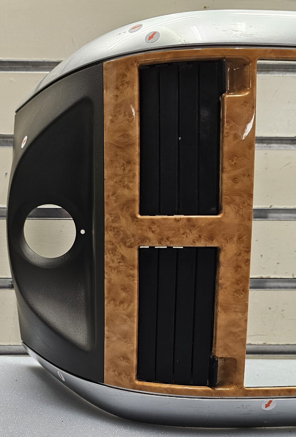 🔥07-09 Chrysler ASPEN Center Dash RADIO STEREO BEZEL TRIM INSTRUMENT PANEL WOOD