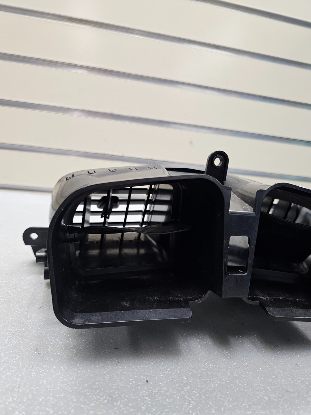 🔥07-09 Cadillac SRX Center Dash A/C Heater Air Vent Assembly Chrome Trim OEM