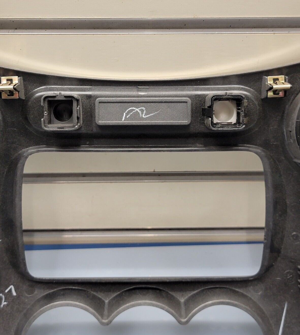 🔥2003-2007 Saturn Ion Radio AC Climate Control Bezel Assembly Vents silver