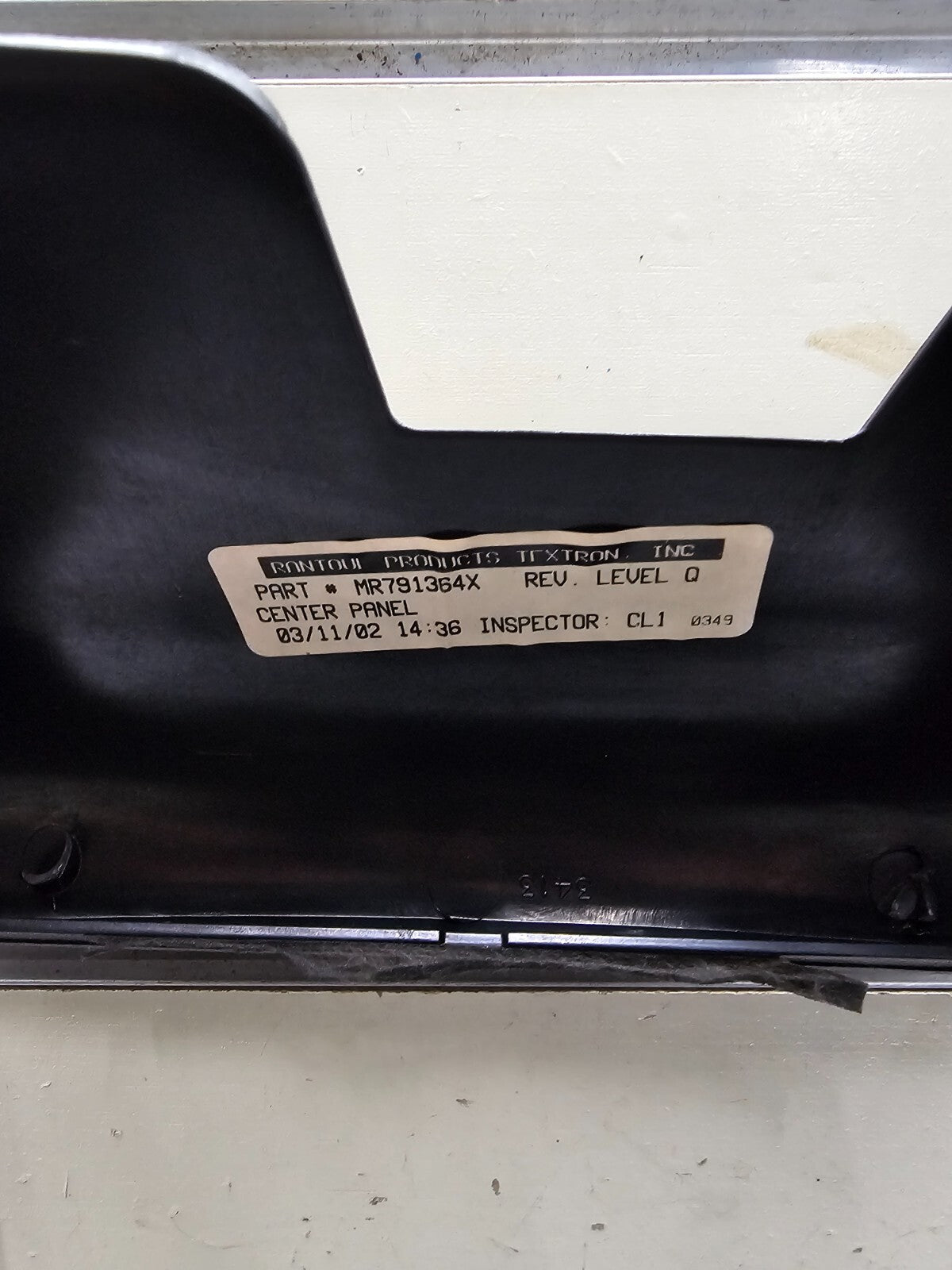00-05 Mitsubishi Eclipse Center Dash Radio Stereo Display Trim Panel Bezel Black