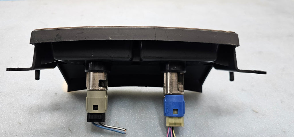 🔥2004-2008 CHRYSLER PACIFICA CENTER DASH POWER OUTLETS OEM