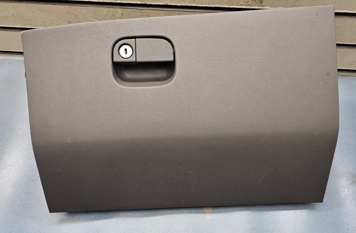 🔥05-10 Honda Odyssey Glove Box Compartment Handle Latch Lock Assembly Gray OEM