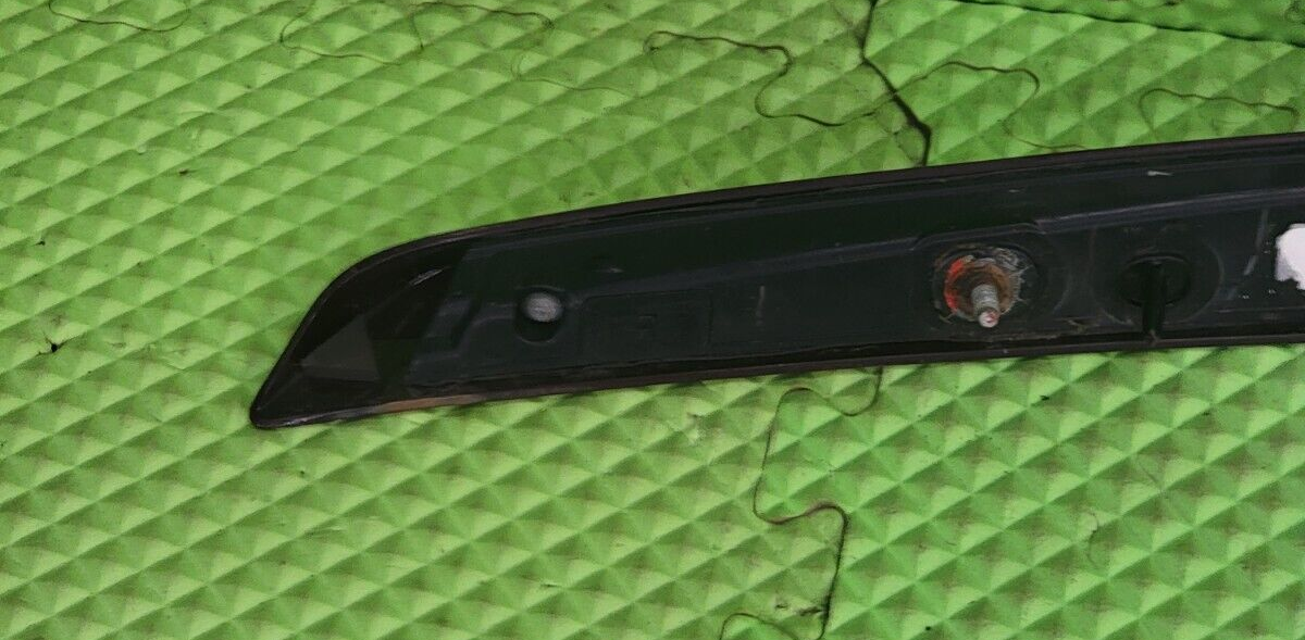 🔥08-13  Cadillac CTS Third Brake Light High Mount Stop Lamp fits Assembly RED