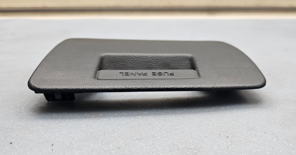 🔥92-97 Ford F150 F250 F350 Bronco Fuse box Cover Trim Panel Bezel black OEM