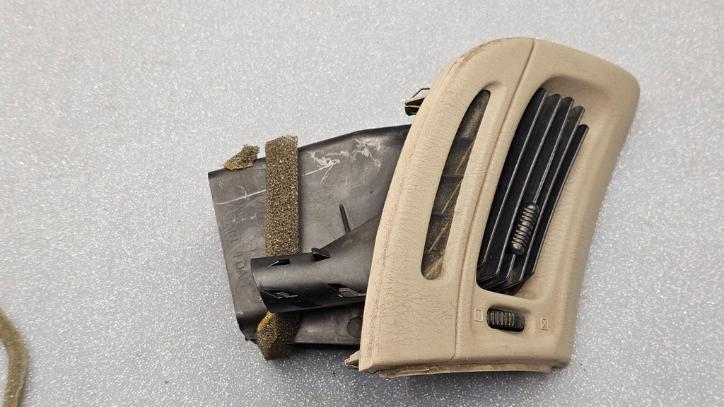 🔥99-03 Ford Windstar Dash Right Passenger AC Heater Air Vent Conditioning Tan
