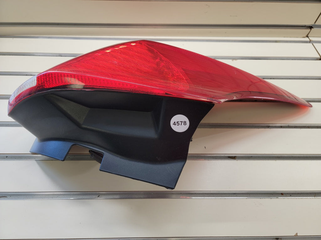 🔥2012-2014 Ford Focus Hatchback Tail Light taillight LEFT DRIVER side