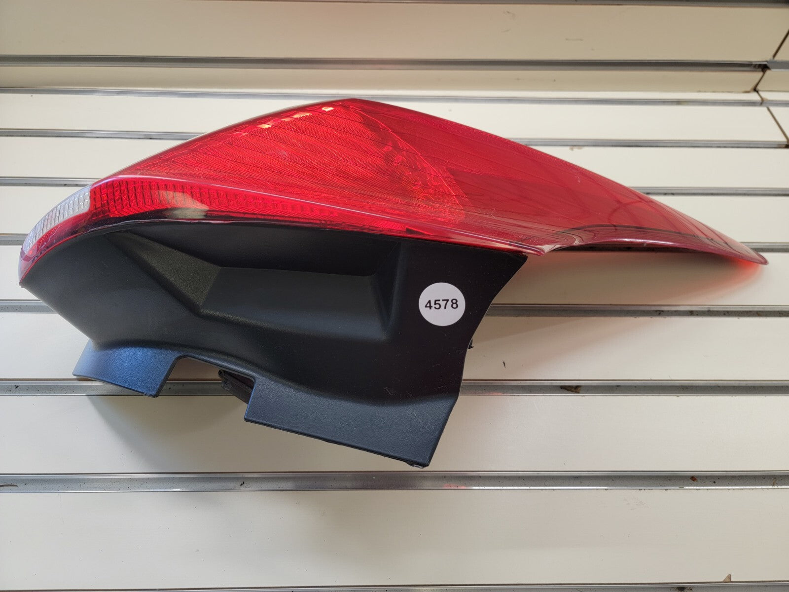 🔥2012-2014 Ford Focus Hatchback Tail Light taillight LEFT DRIVER side