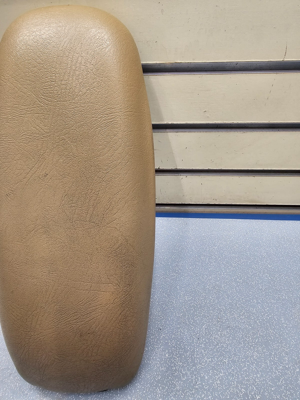 🔥98-04 BLAZER S10 JIMMY SONOMA Front Center Console Lid Armrest Cover Tan L7