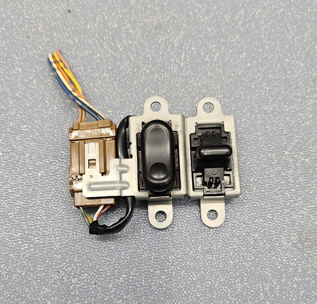 🔥2003-2006 Nissan Altima sunroof switch moonroof buttons coupe OEM