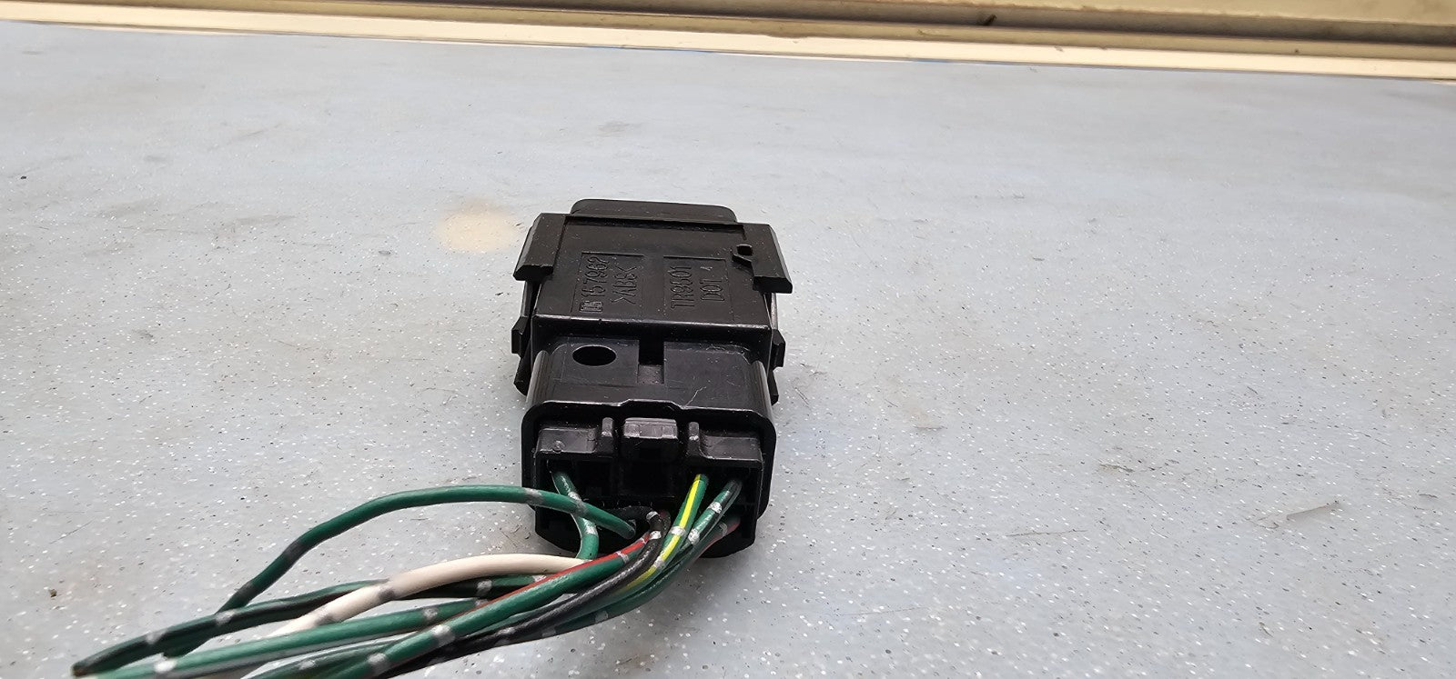 🔥98-10 Corolla Lexus ES300 Avalon Hazard Warning Emergency Light Control Switch