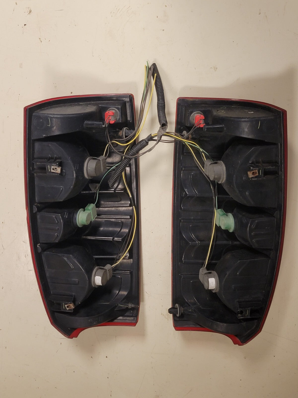 🔥2007-2014 Chevy Tahoe Suburban 1500 2500 Brake Lamp SET