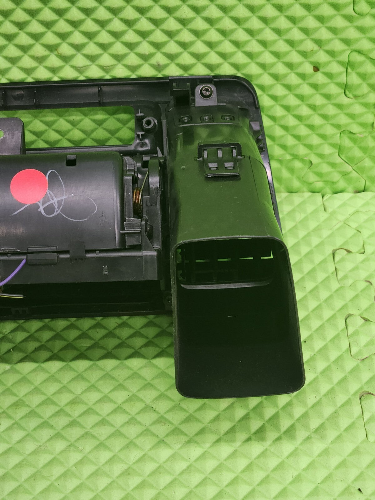 05-09 Subaru Legacy Outback Center Dash Trim Bezel Vents Clock Storage OEM B31