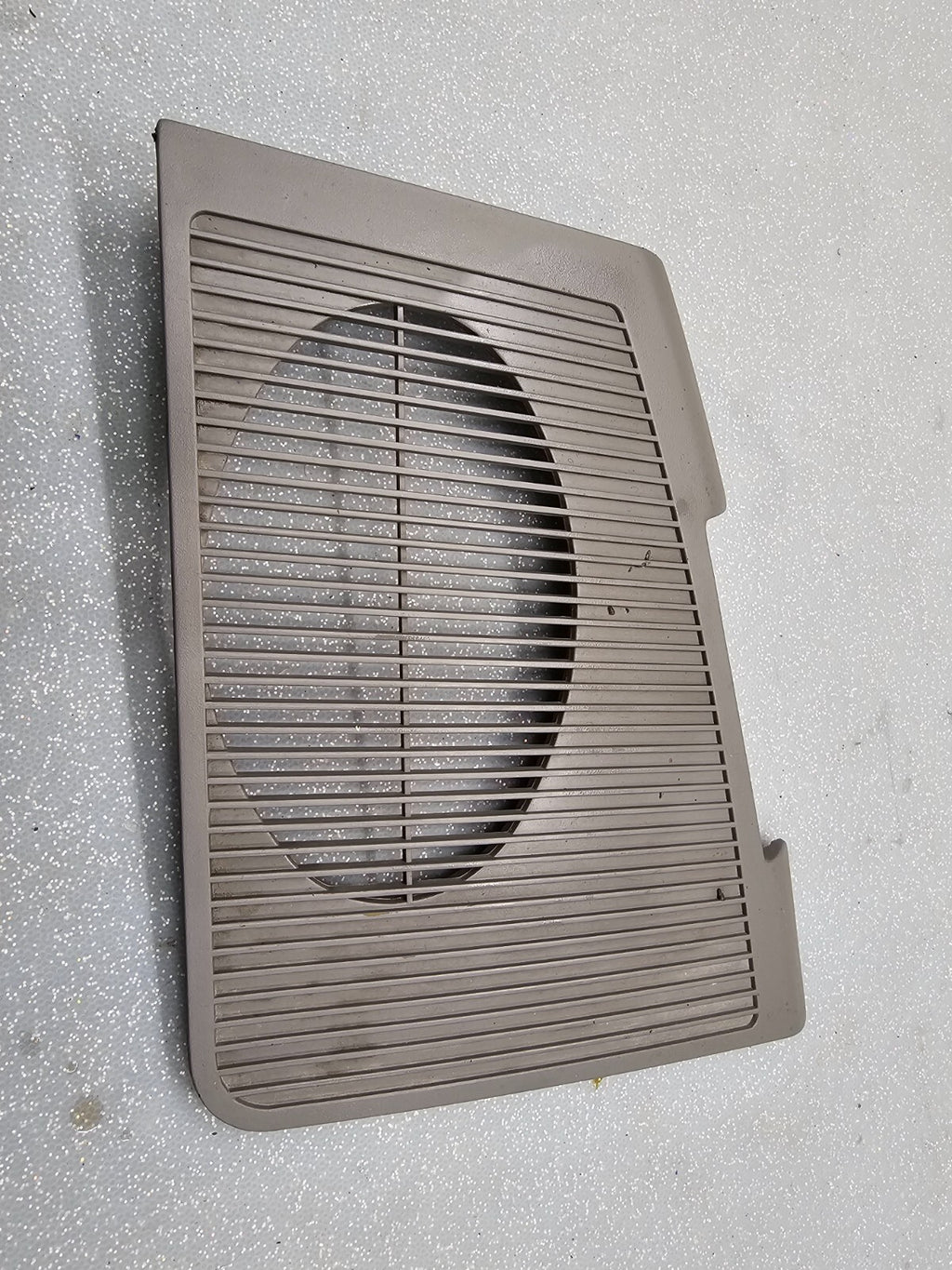 🔥88-94 CHEVY GMC C/K SUBURBAN BLAZER Truck Dash LEFT Speaker Grill Cover Tan