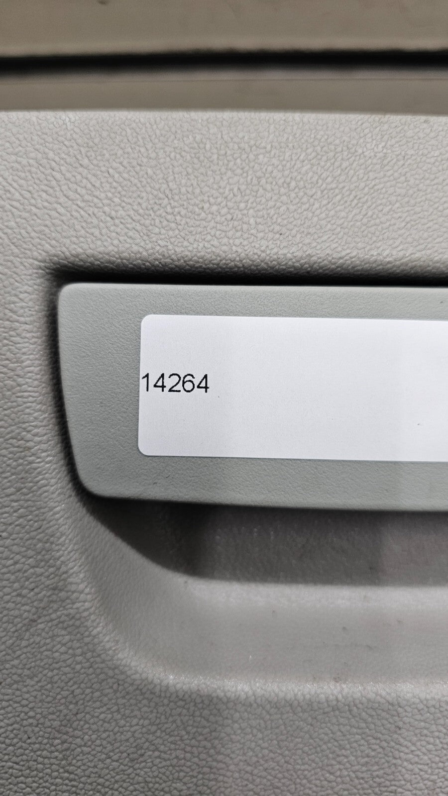 🔥11-18 GRAND CARAVAN TOWN COUNTRY DASH GLOVE BOX STORAGE COMPARTMEN LID LT GRAY