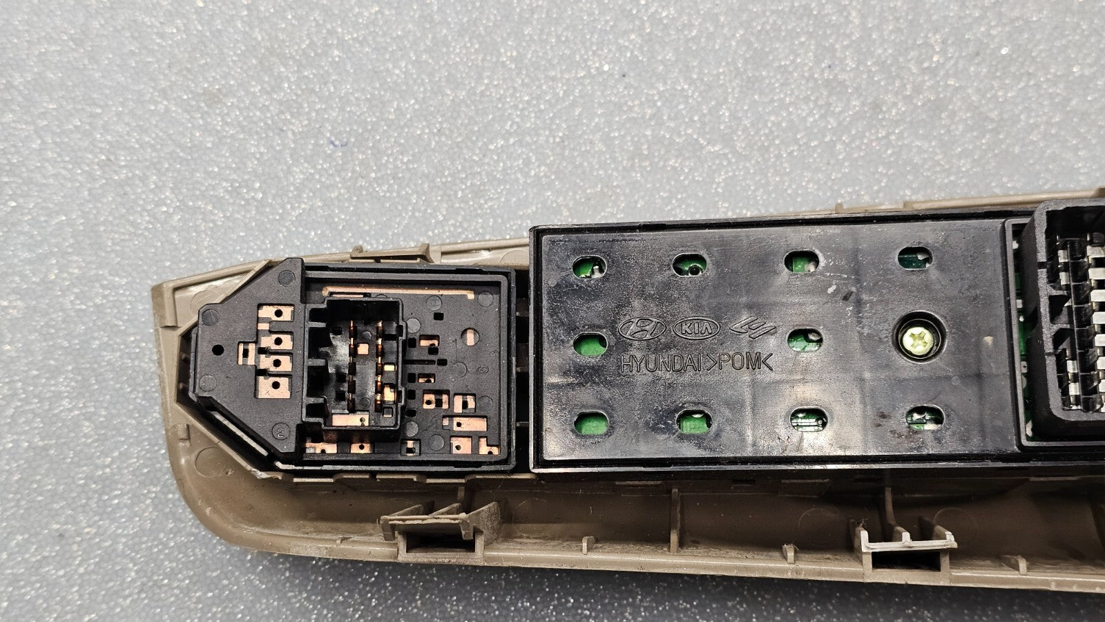 🔥05-10 SPORTAGE LEFT DRIVER MASTER POWER WINDOW SWITCH CONTROL ASSEMBLY TAN OEM