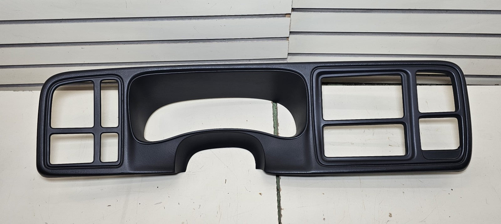 03-06 CHEVY GMC INSTRUMENT Cluster Speedo Dash Trim PANEL Radio Bezel Graphit C5
