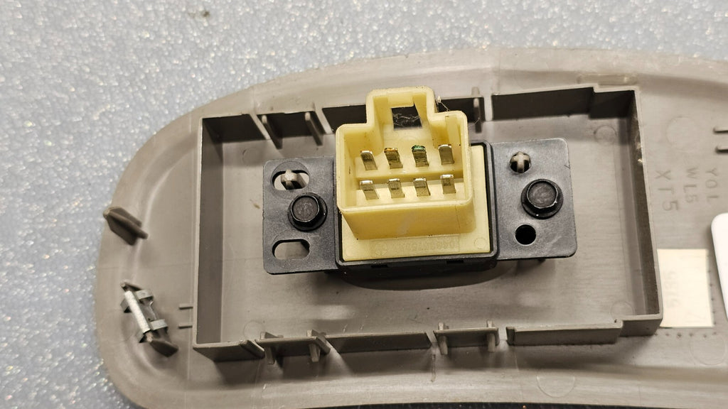 🔥01-07 Caravan Town Country Front Right Passenger Window Door Lock Switch Tan