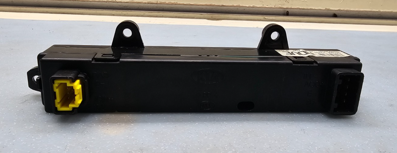 🔥05-11 Kia Rio Dash Clock Analog Digital Display Screen Assembly Black OEM