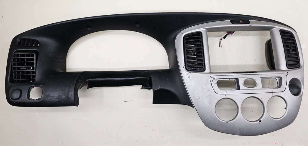 01-06 Tribute Dash Instrument Cluster Speedometer Bezel Trim Panel Black/Silver