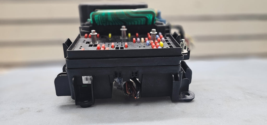 🔥05-09 Rainier Chevy Trailblazer Envoy Fuse Box Junction Body Control Module