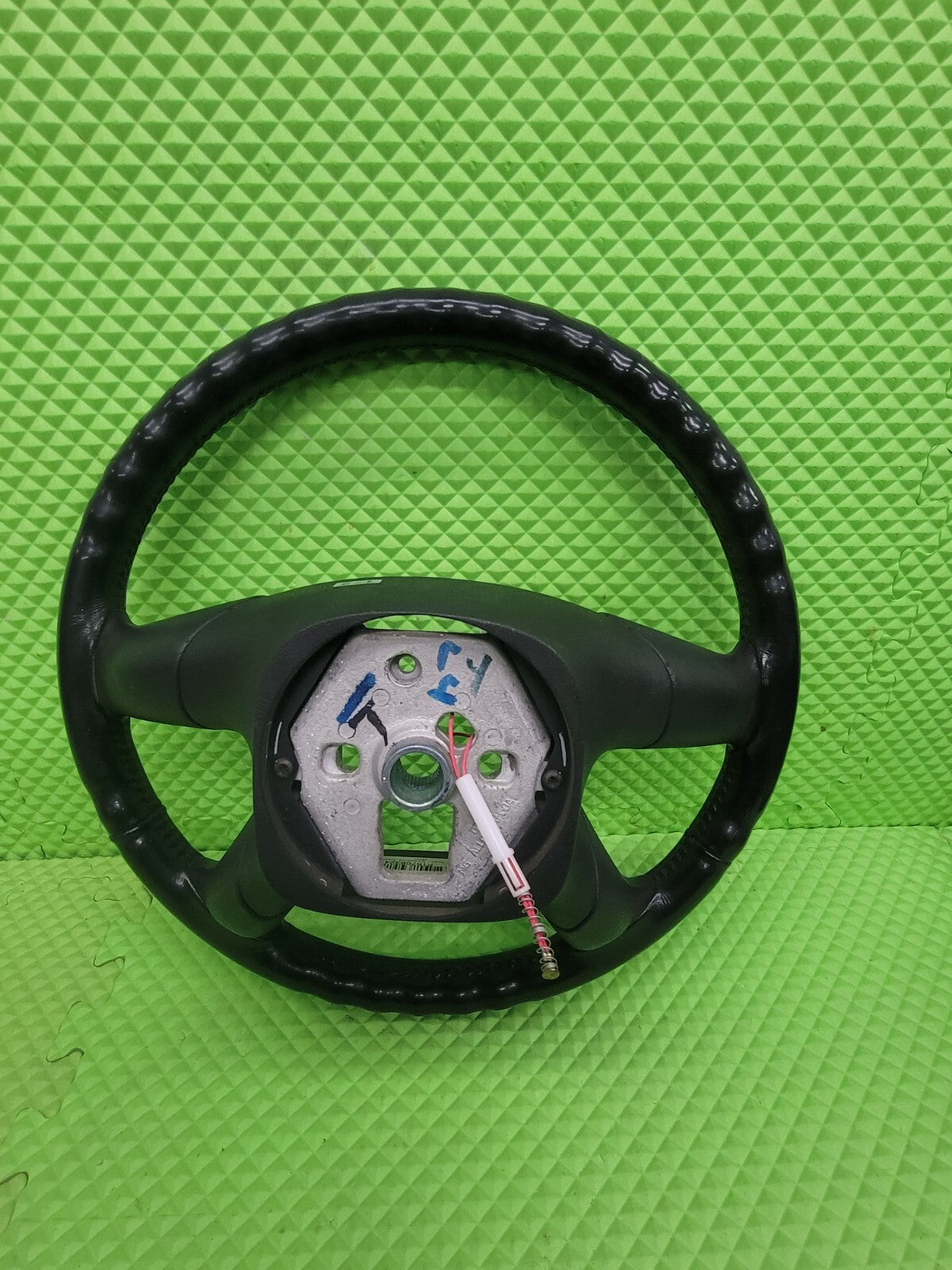 🔥03-06 SILVERADO SIERRA YUKON TAHOE SUBURBAN STEERING WHEEL LEATHER BLACK