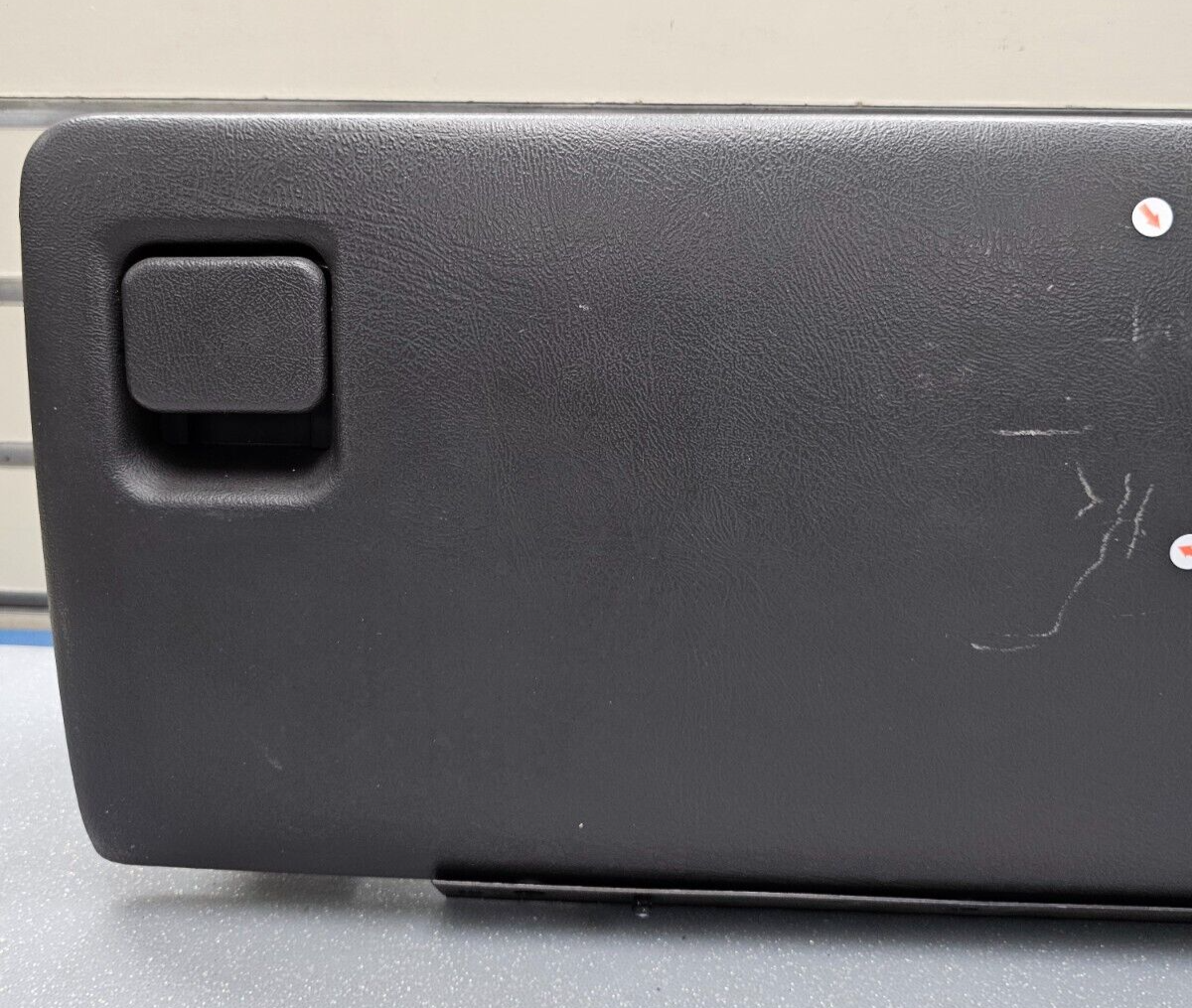 99-06 SILVERADO SIERRA Dash GLOVE BOX Storage Compartment Door Assembly Black G3