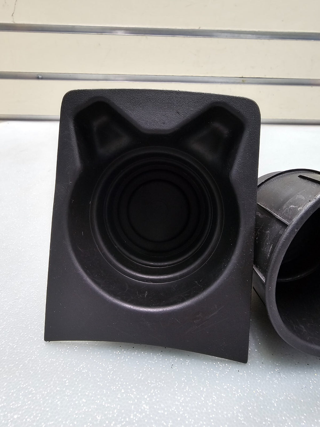 🔥04-07 Chevy Malibu Center Console Larger Cup Holder Rubber Insert Set OEM